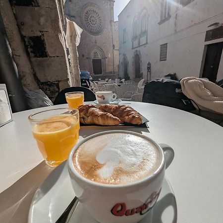 Ca Sotto L'Arco Bed & Breakfast Остуни Екстериор снимка