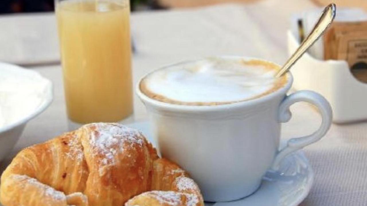 Ca Sotto L'Arco Bed & Breakfast Остуни Екстериор снимка
