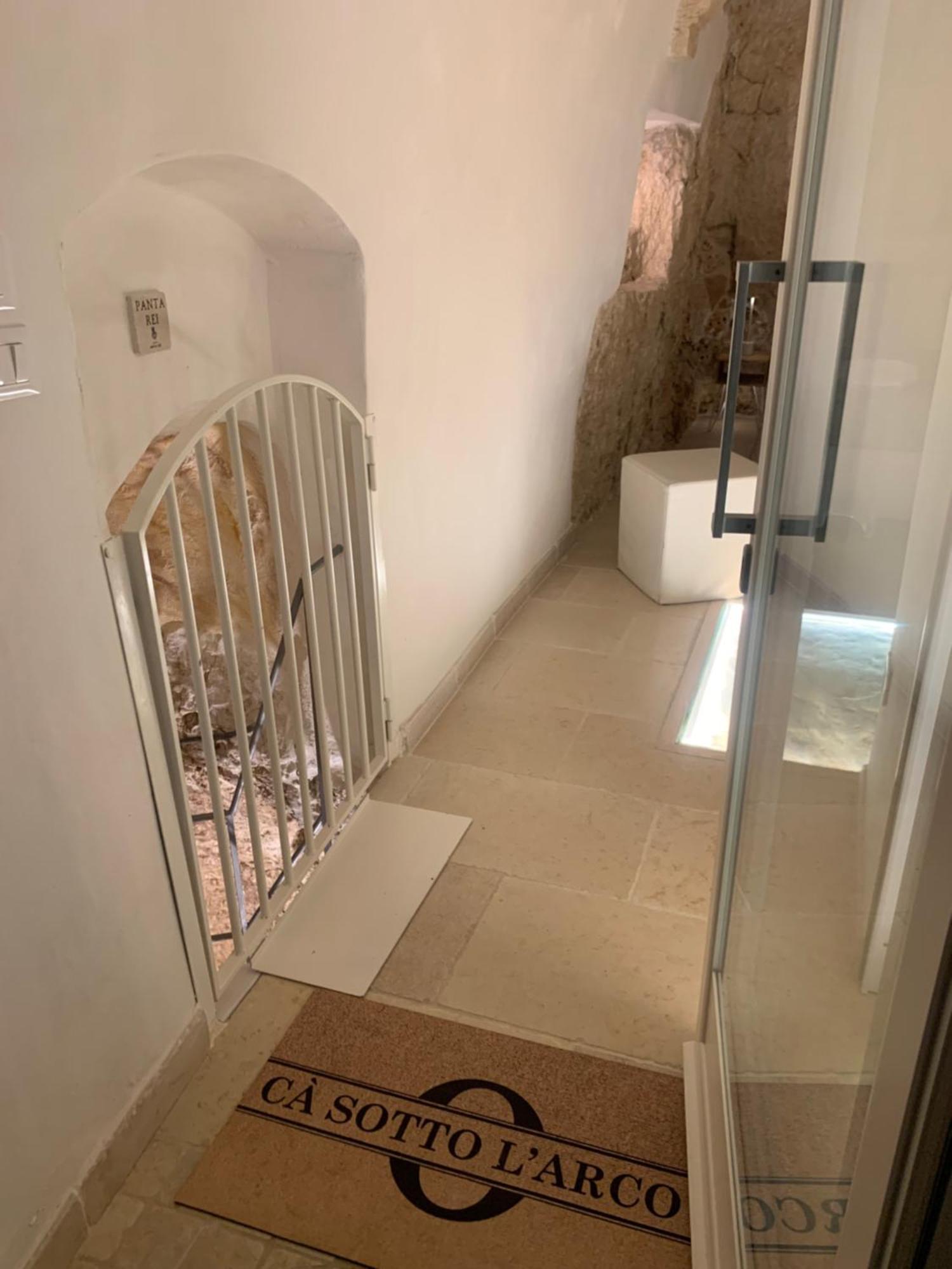 Ca Sotto L'Arco Bed & Breakfast Остуни Екстериор снимка